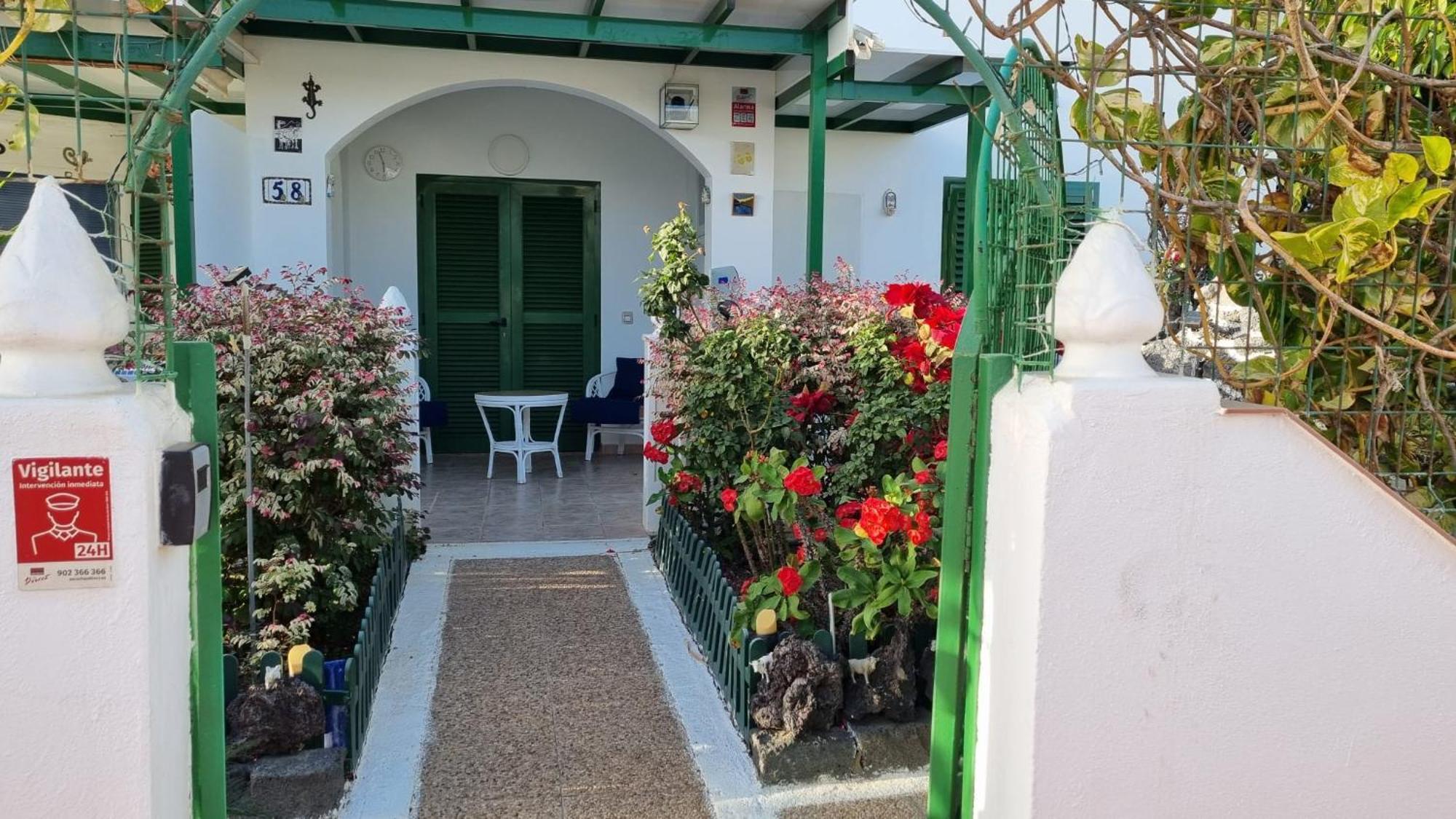 Apartamento Bungalows Isabel Maria بلايا بلانكا المظهر الخارجي الصورة